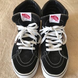 NWOT Vans Floral Hightop Sneakers